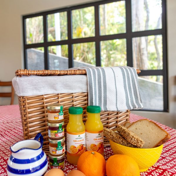 4-OLEANDER BREAKFAST-1