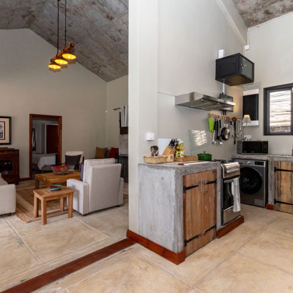 6-OLEANDER KITCHEN-5